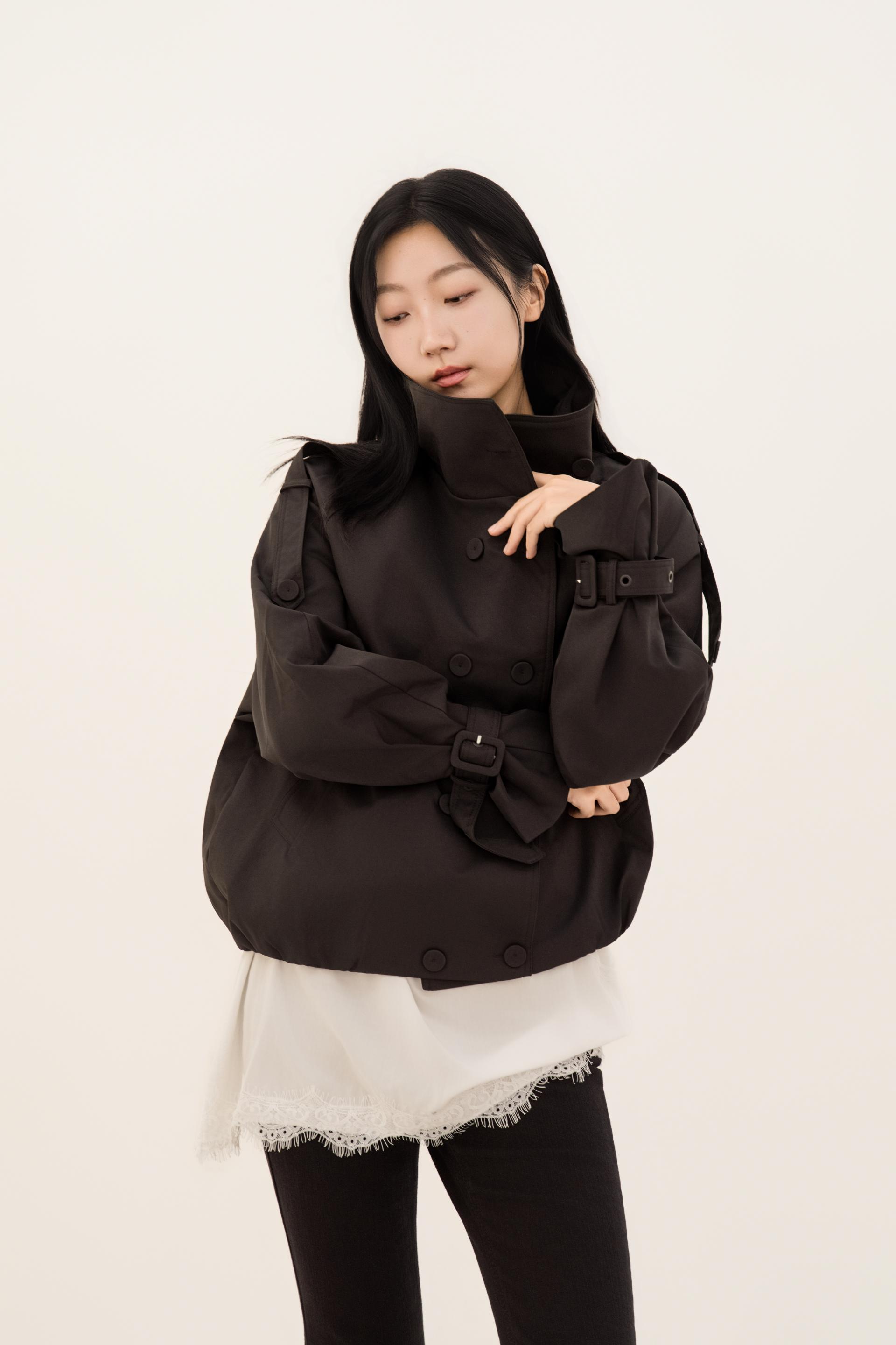 하이넥 더블 브레스티드 볼륨 트렌치 자켓