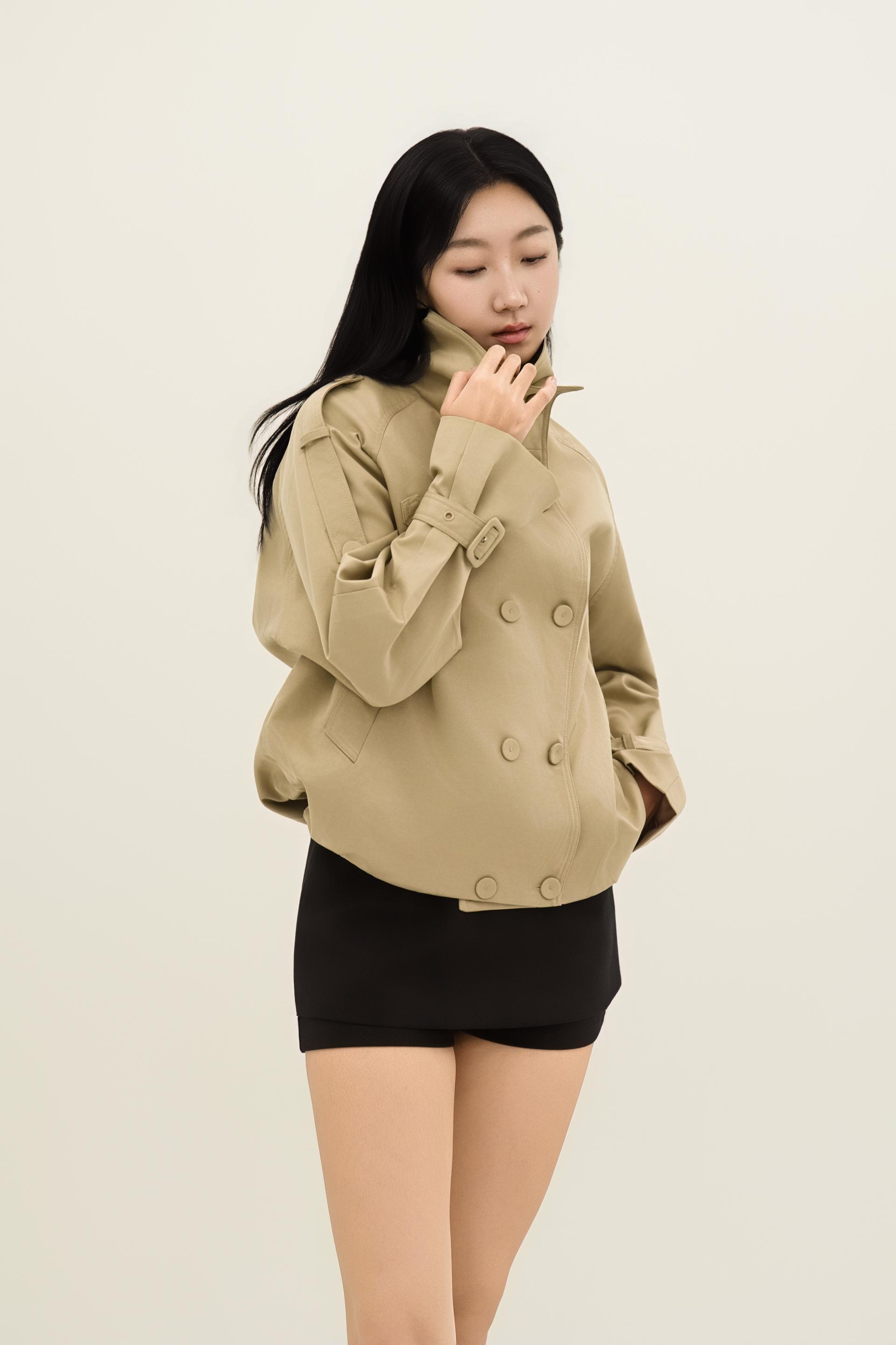하이넥 더블 브레스티드 볼륨 트렌치 자켓