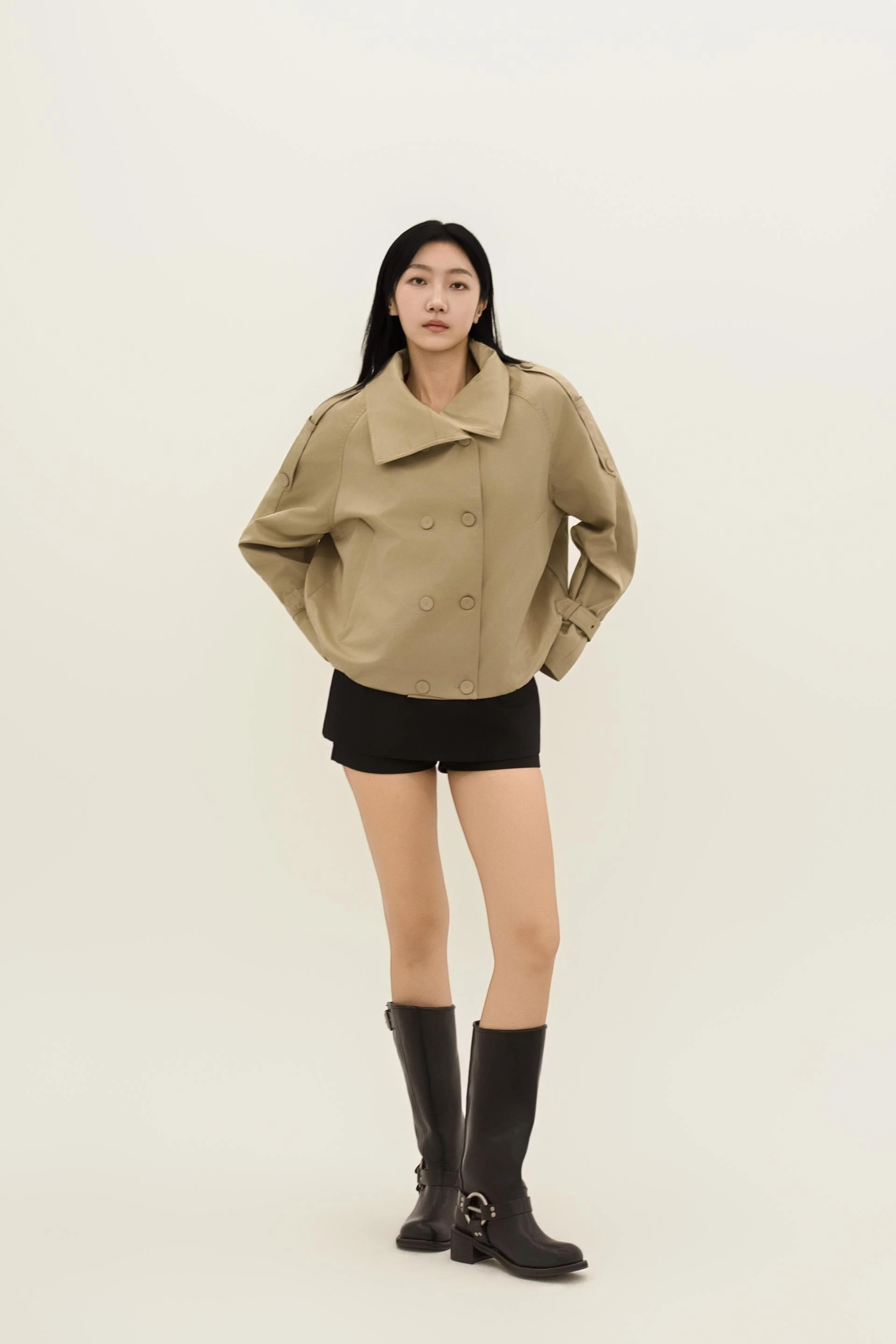 하이넥 더블 브레스티드 볼륨 트렌치 자켓