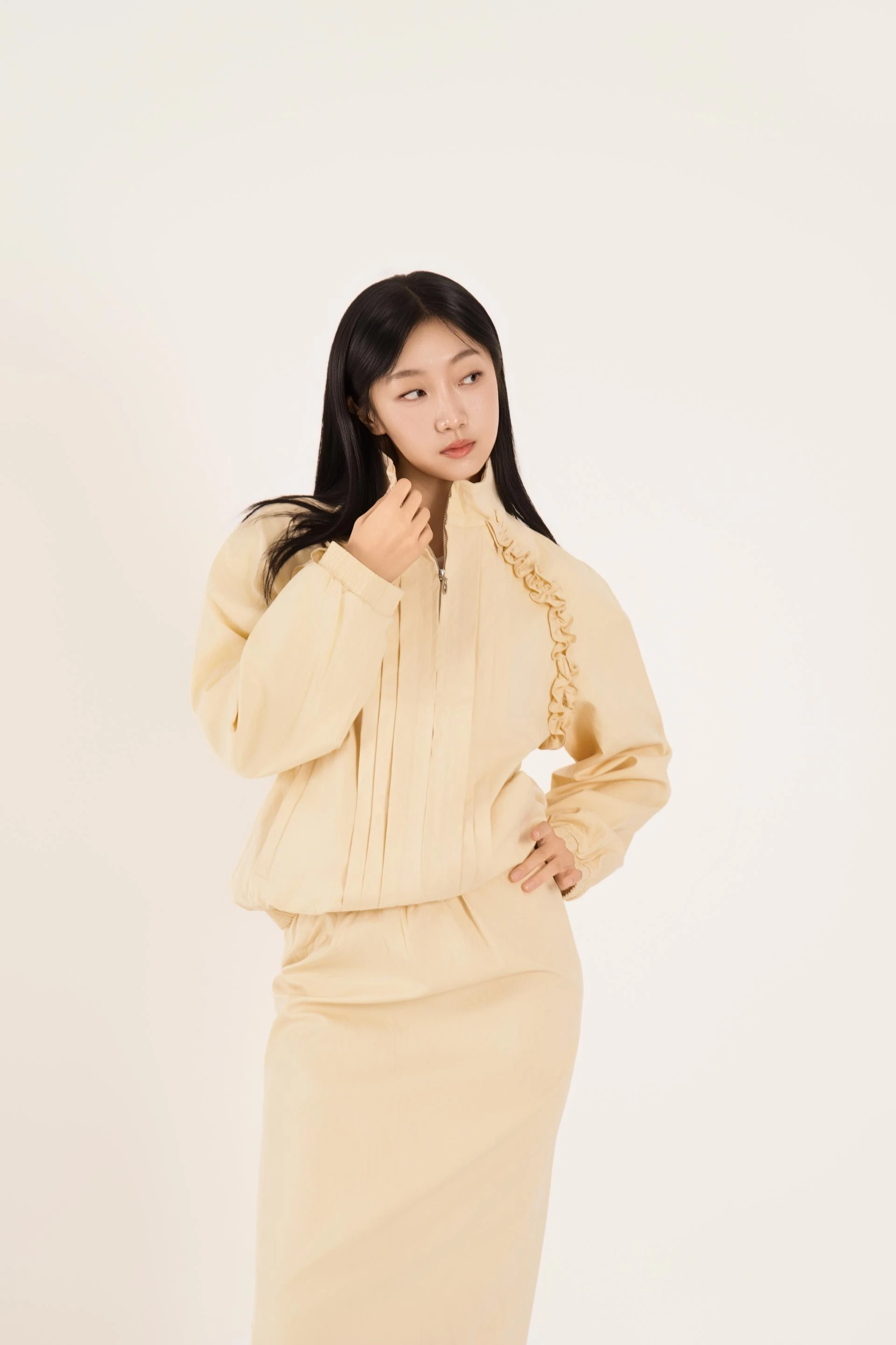러플 핀턱 미디 스커트 셋업
