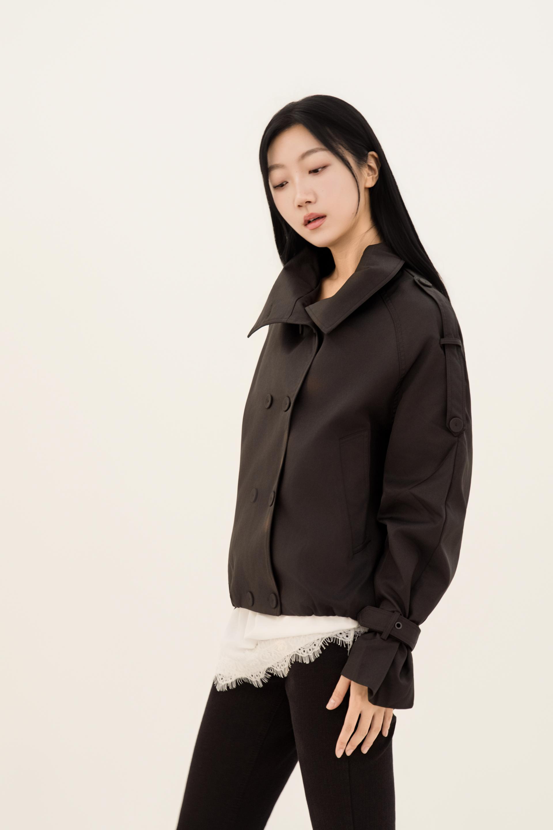 하이넥 더블 브레스티드 볼륨 트렌치 자켓