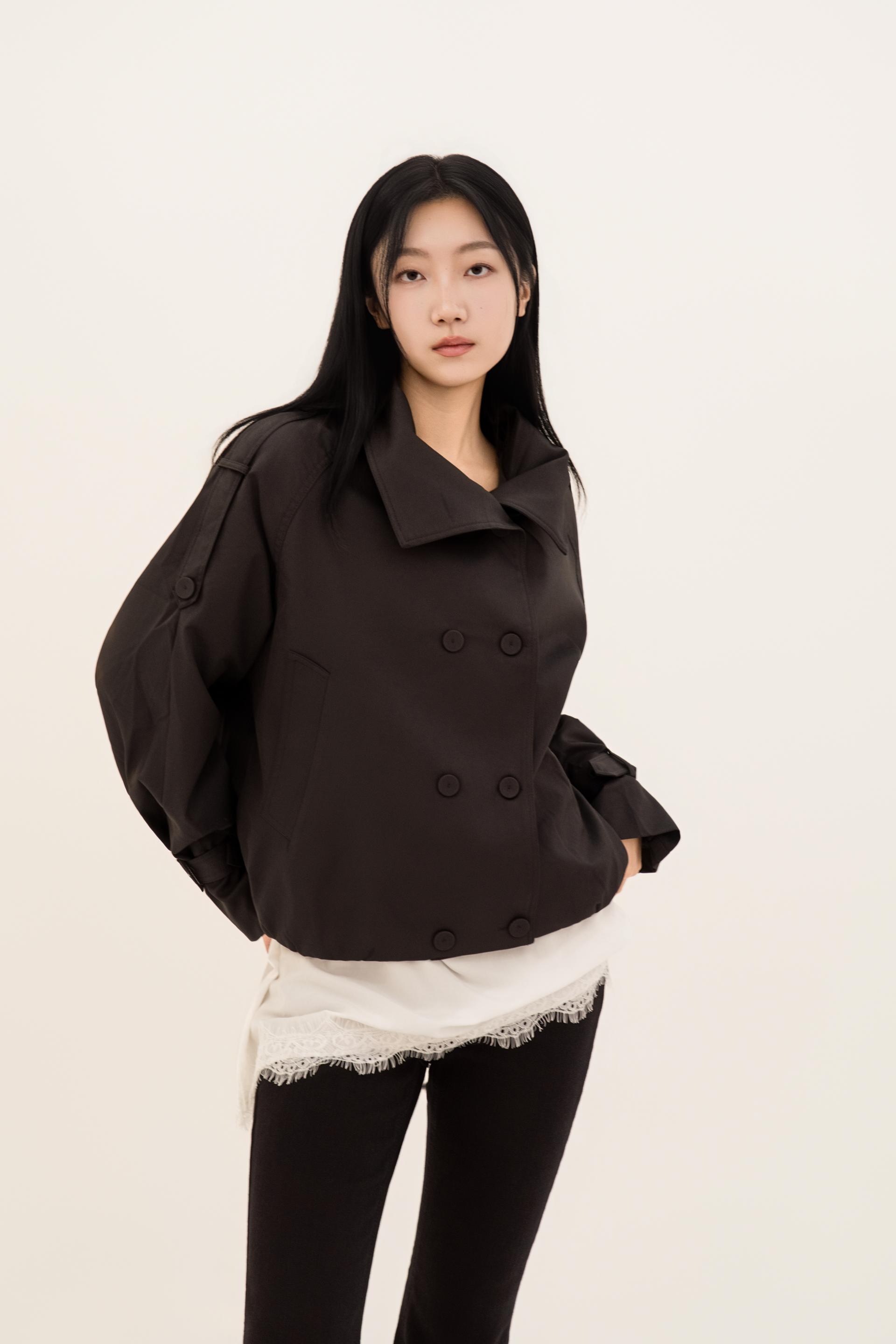 하이넥 더블 브레스티드 볼륨 트렌치 자켓