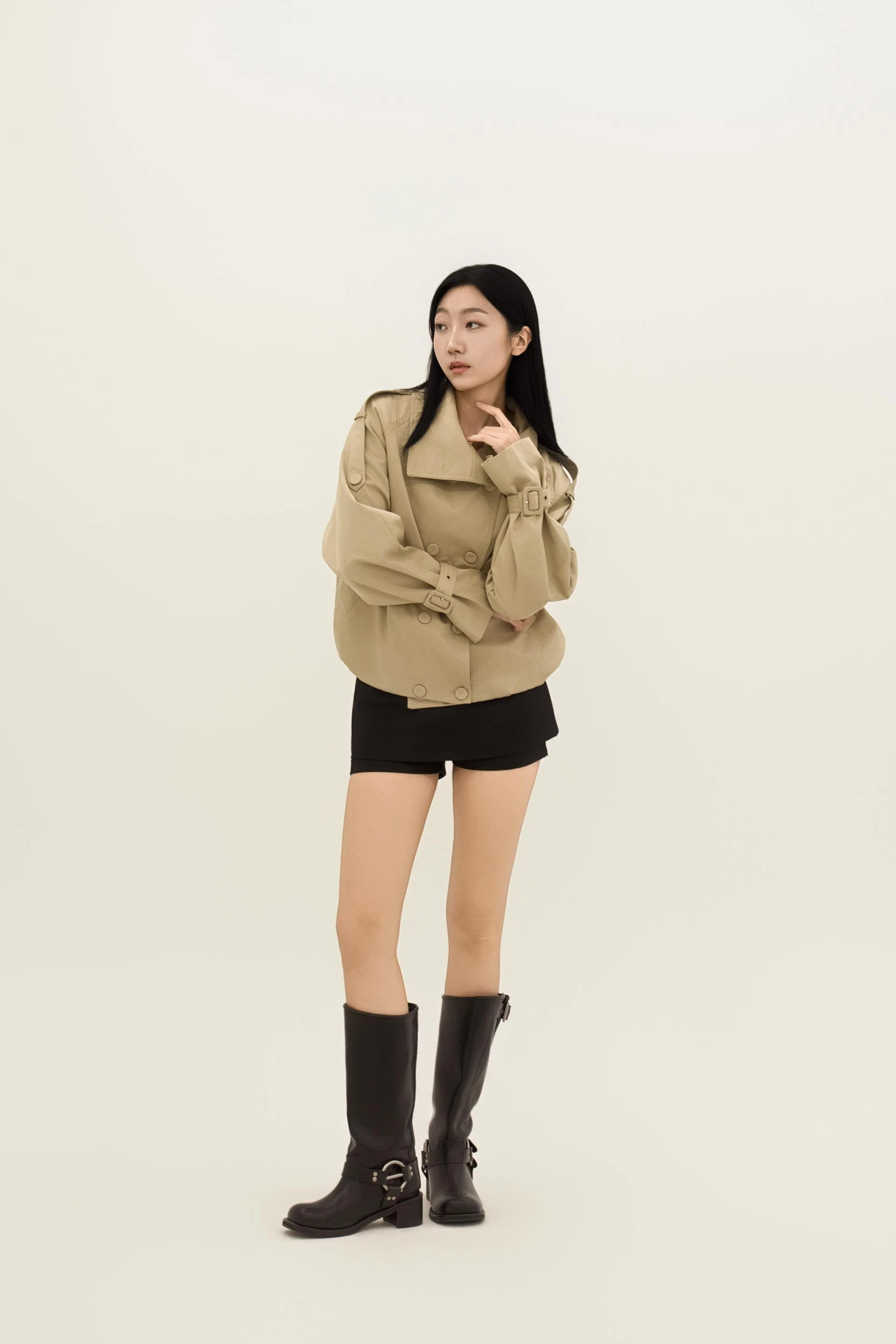 하이넥 더블 브레스티드 볼륨 트렌치 자켓