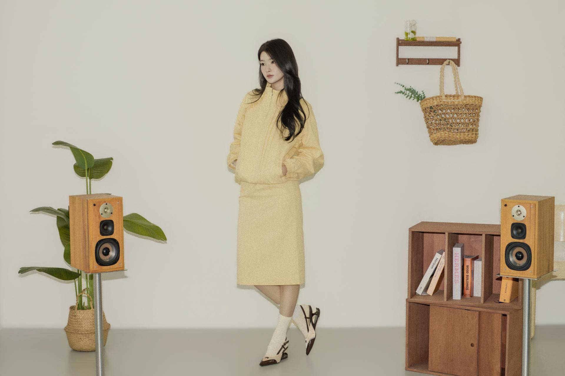 러플 핀턱 미디 스커트 셋업
